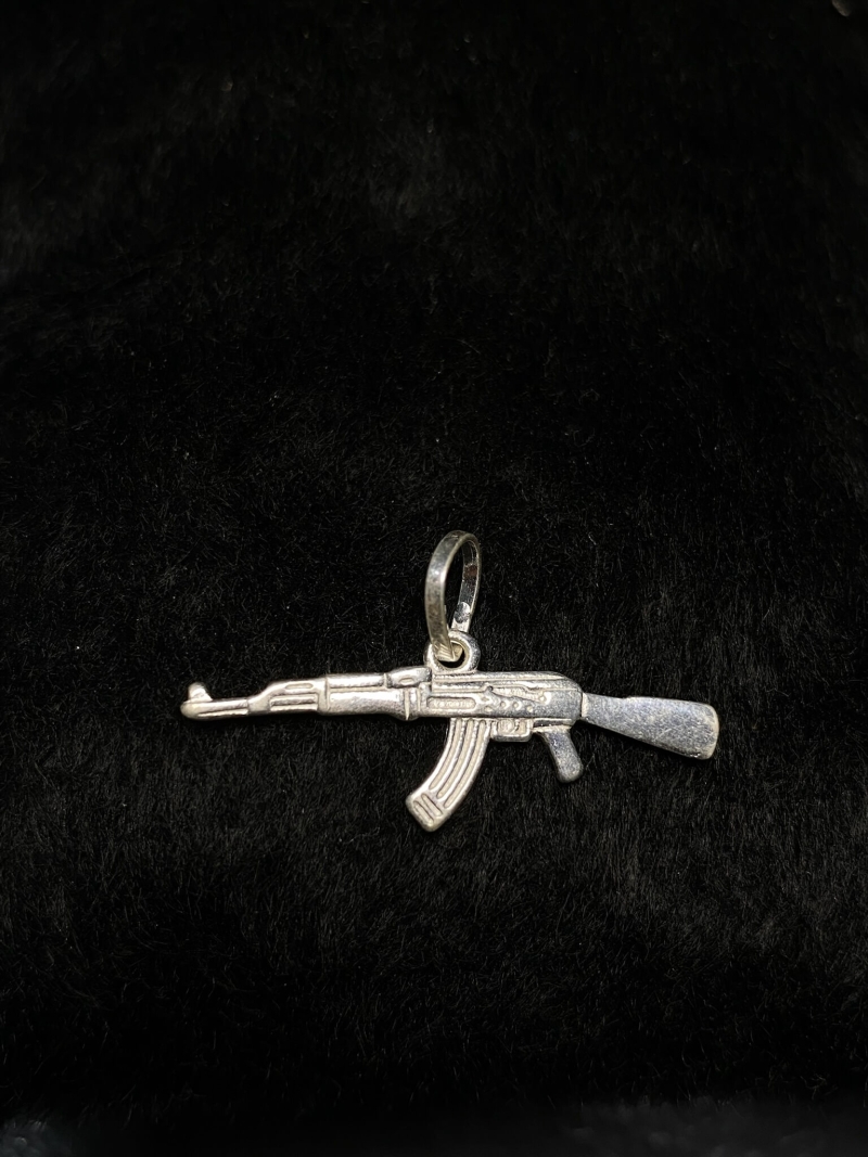 Pingente AK47 pequeno em prata 925 - Image 2