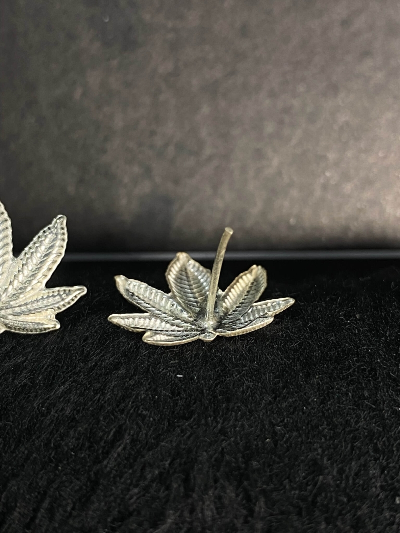 Brinco da maconha chapado em prata 925 - Image 3