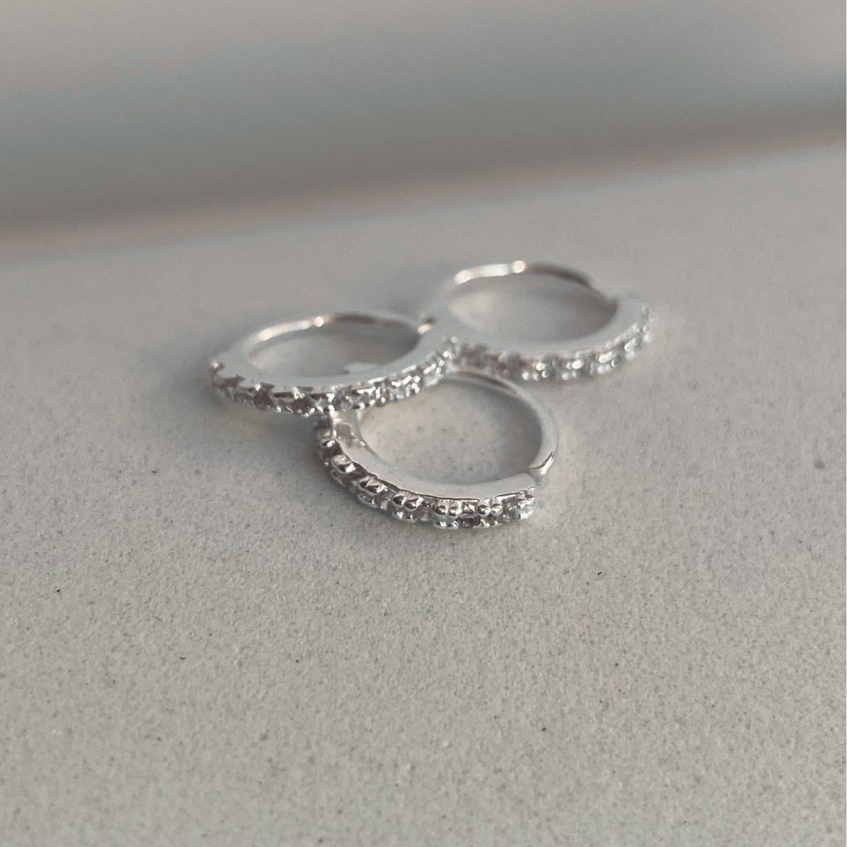 Argola cravejada - Piercing cravejado - piercing com pedrinhas - Image 2