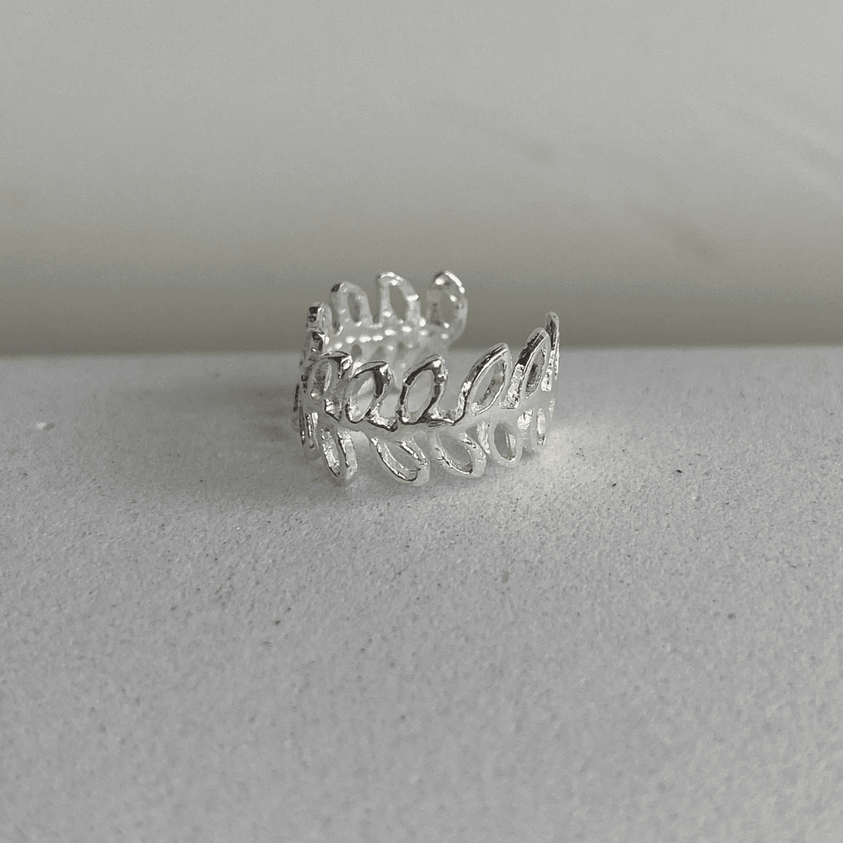 Piercing Conch Folha FAKE em prata 925 - Image 2