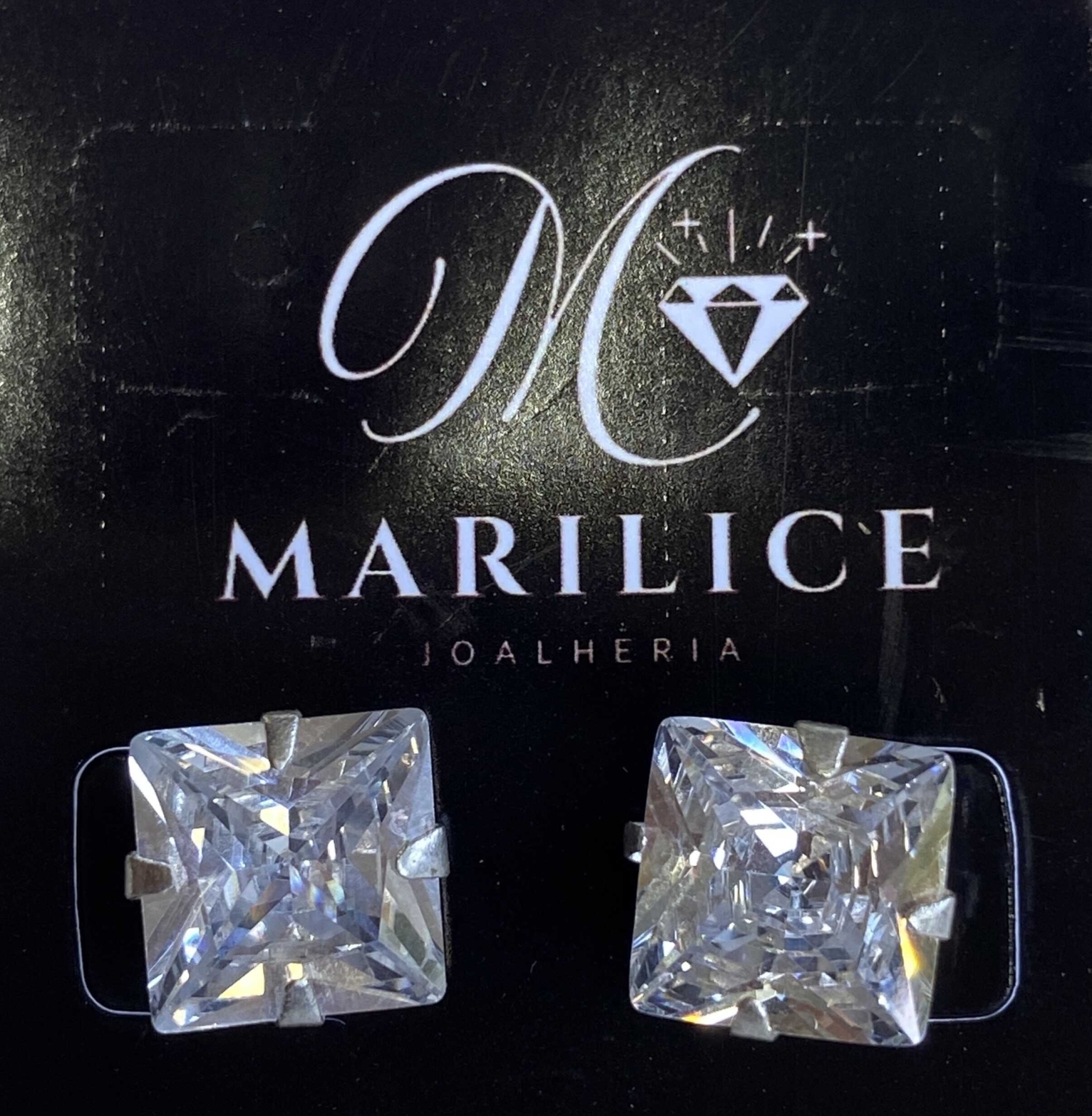 Brinco Zircônia quadrada 10mm em Prata 925